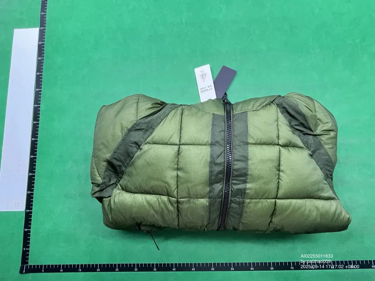 Moncler Maya Puffer Jacket [4 styles] — foto 3 de 6