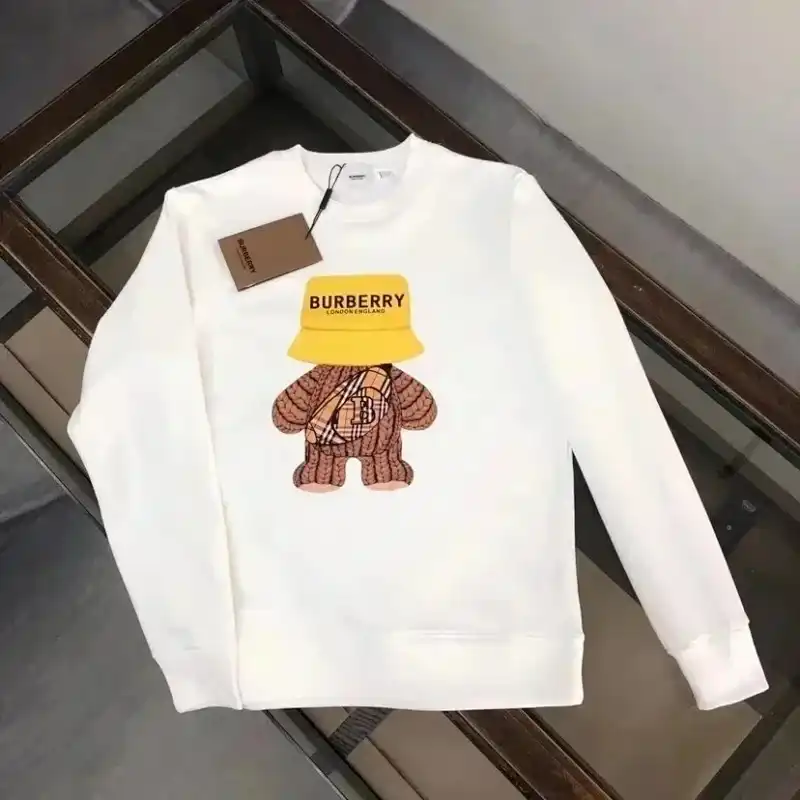 Burberry Check Hoodie & Sweater Set [1:1 Replica] — foto 7 de 15