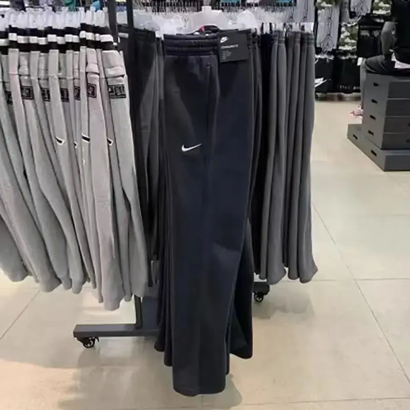Nike Standard Fit Pants [40 styles] — foto 2 de 10