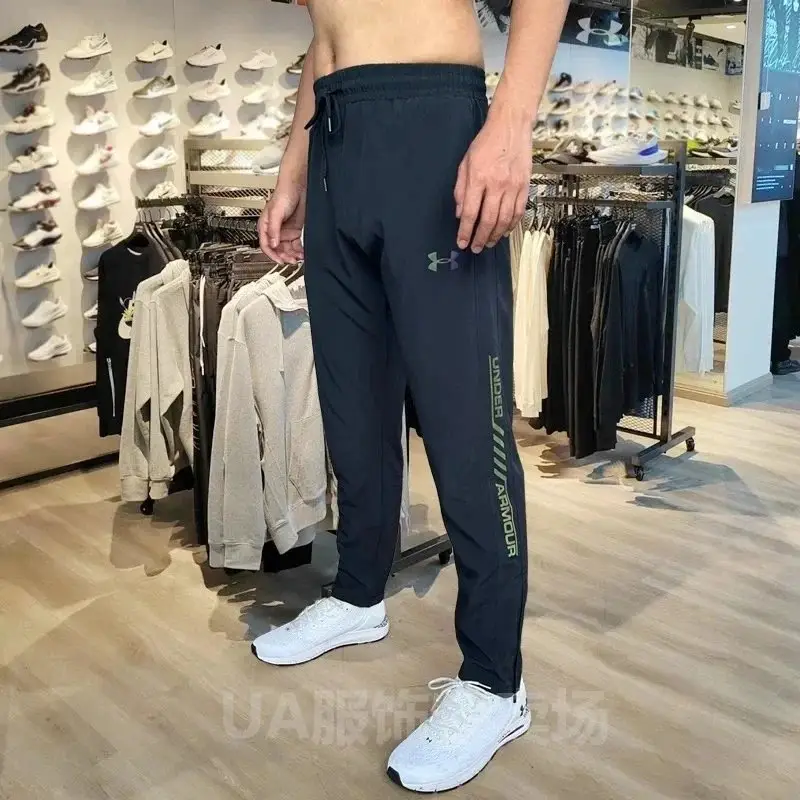 Under Armour Sportswear Pants [12 styles] — foto 6 de 13