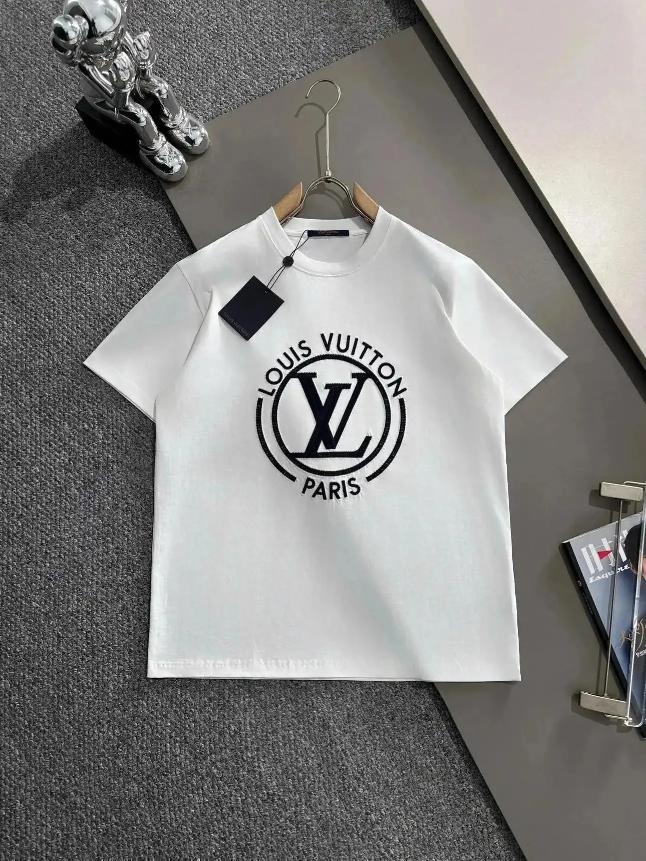 LV T-Shirt — foto 7 de 10