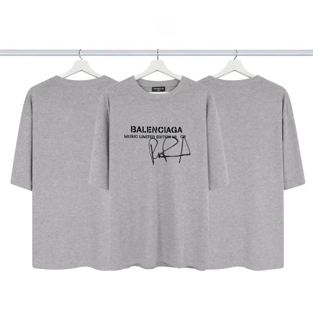 Balenciaga T-shirt — foto 14 de 14