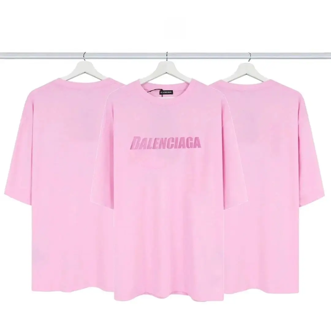 Balenciaga T-shirt — foto 2 de 14