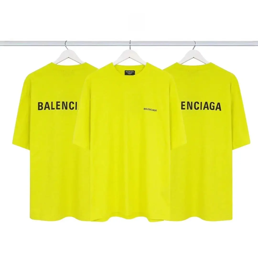 Balenciaga T-shirt — foto 3 de 14