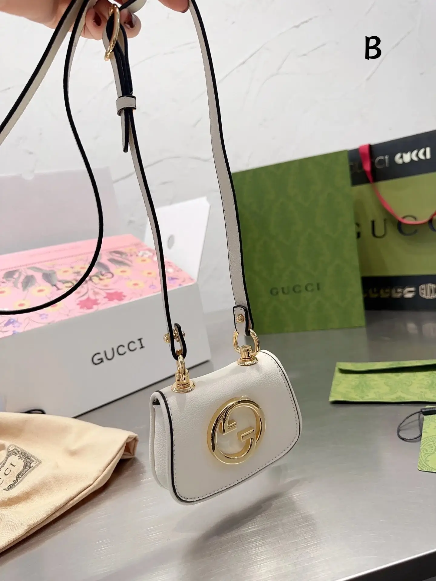 Gucci Handbags [14 styles]