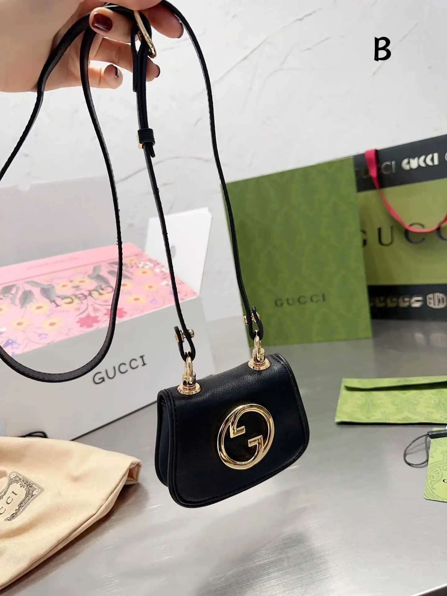 Gucci Handbags [14 styles] — foto 5 de 15