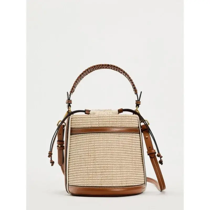 Bottega Veneta Bucket Bag [3 styles] — foto 2 de 5